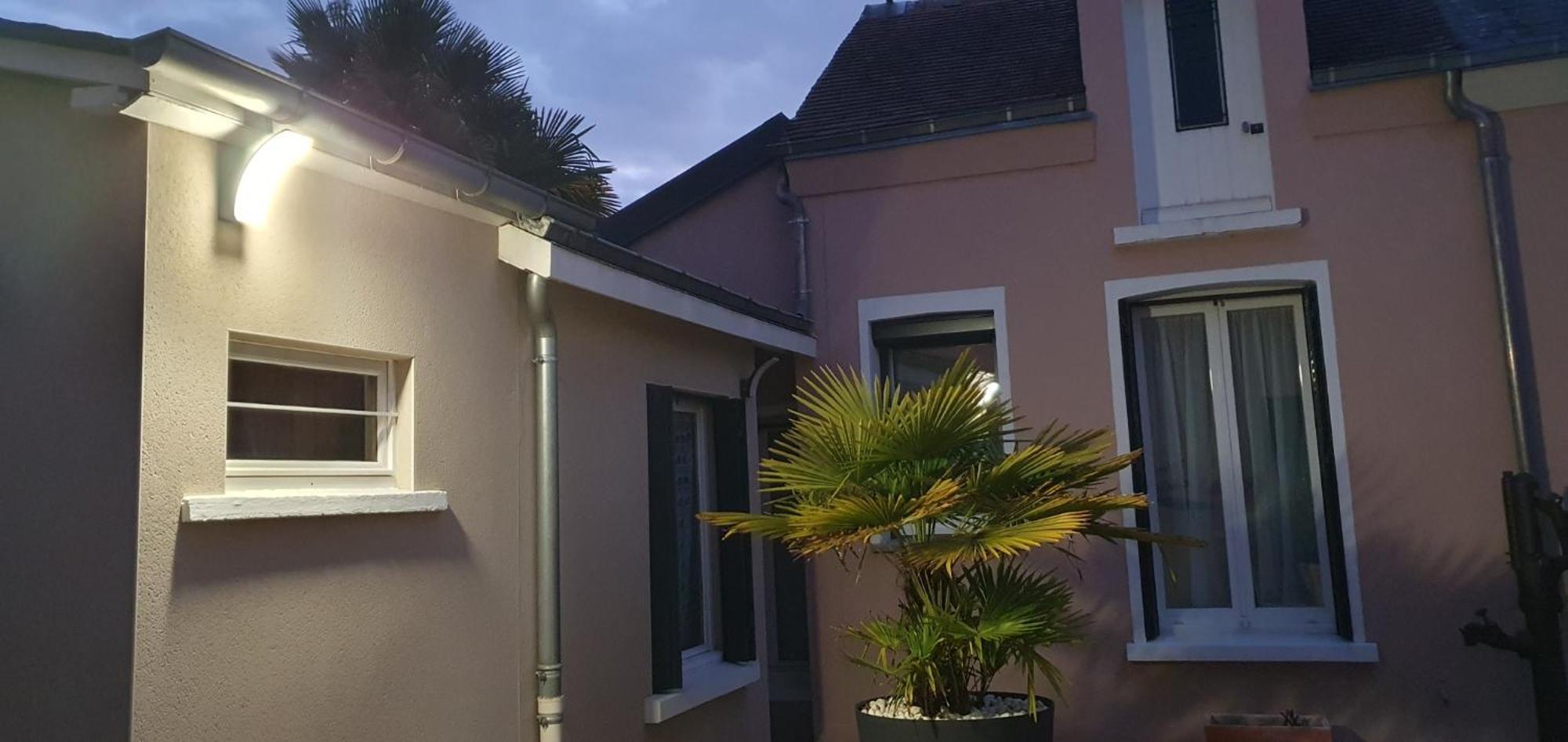 Maison Avec Garage 24 Heures Du Mans Voitures Et Toute Manifestation Le Mans Exteriör bild